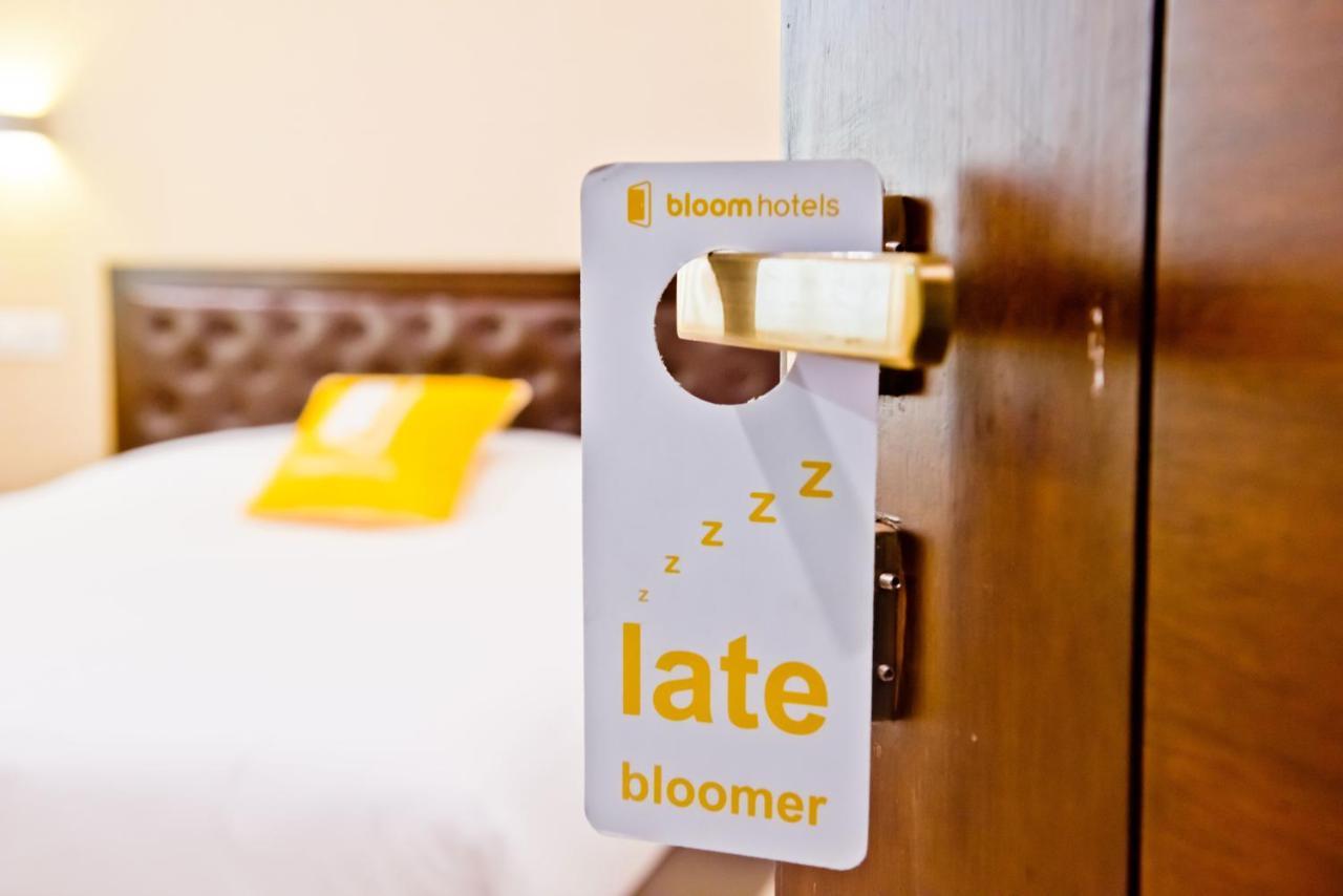 X By Bloom L Indiranagar Bangalore Exterior foto